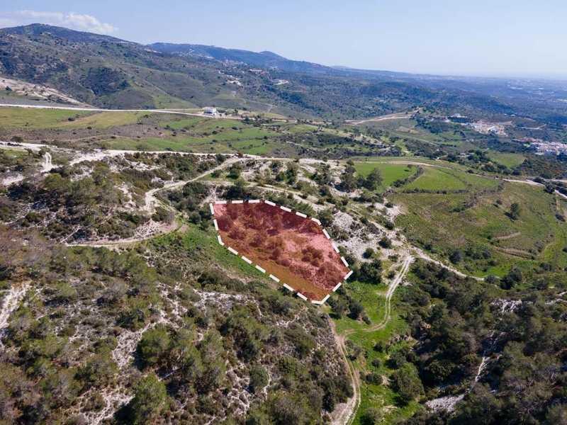 Agricultural land 3345 m²: https://www.bazaraki.com/adv/5796536_agricultural-land-3345-m2 (www.bazaraki.com)