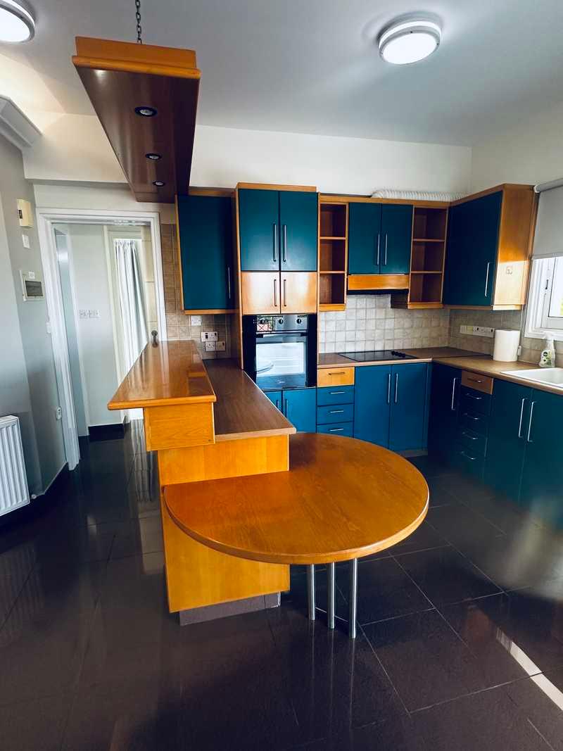2-bedroom apartment to rent: https://www.bazaraki.com/adv/5799583_2-bedroom-apartment-to-rent (www.bazaraki.com)