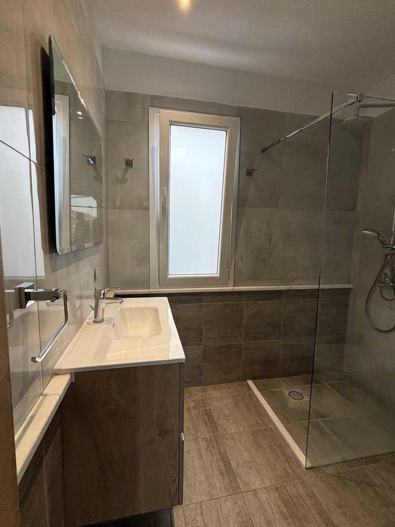 1-bedroom penthouse to rent: https://www.bazaraki.com/adv/5796604_1-bedroom-penthouse-to-rent (www.bazaraki.com)