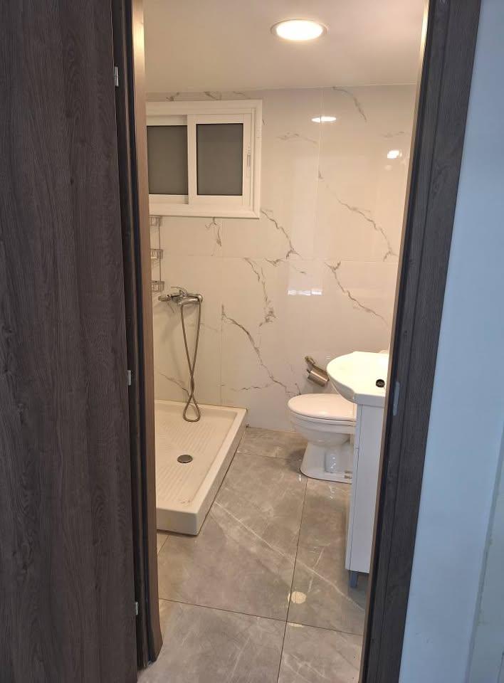 2 bedroom flat for rent: https://www.facebook.com/marketplace/item/1403811753956972 (www.facebook.com)