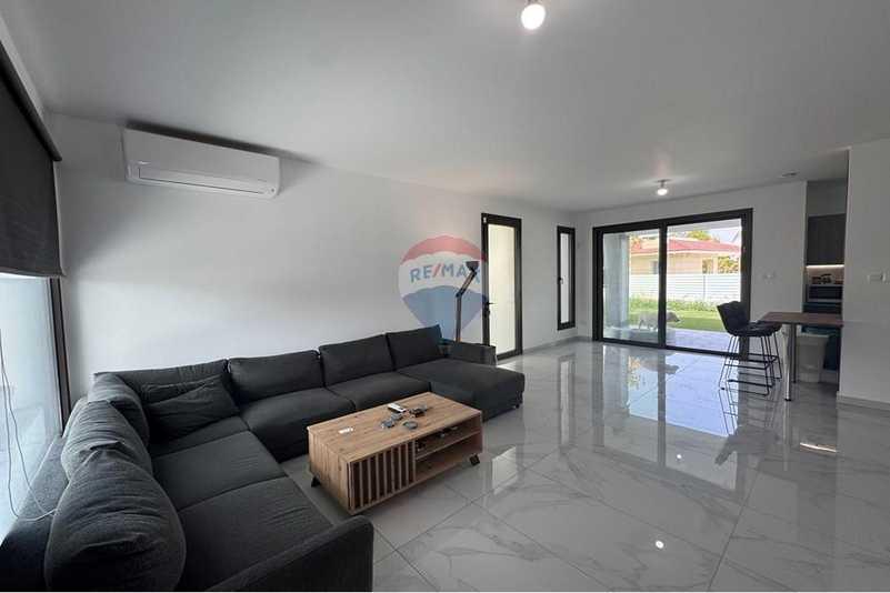3-bedroom detached house for sale: https://www.bazaraki.com/adv/5789326_3-bedroom-detached-house-for-sale (www.bazaraki.com)