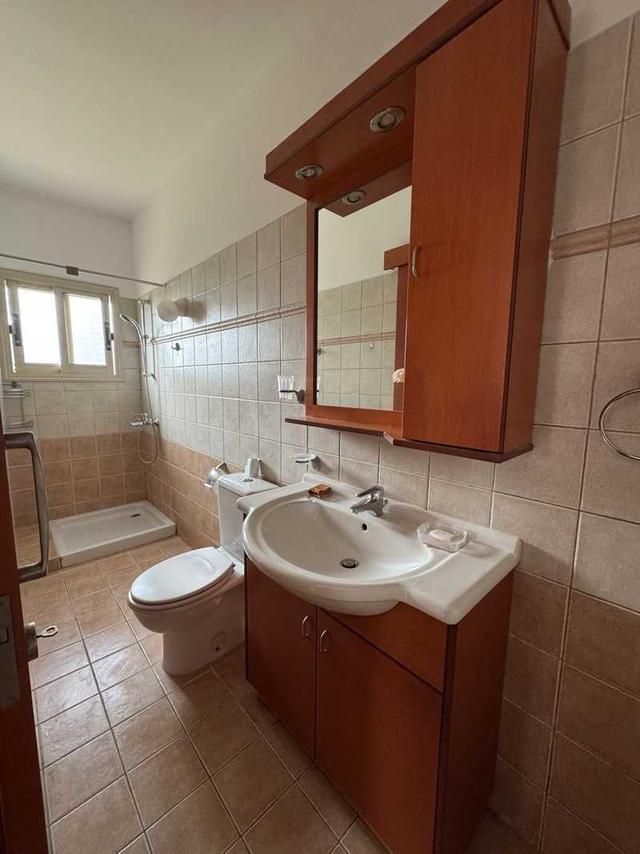 4-bedroom semi-detached to rent: https://www.bazaraki.com/adv/5793622_4-bedroom-semi-detached-to-rent (www.bazaraki.com)