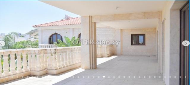 For Sale €1,415,000 House 5 bedrooms Oroklini, Voroklini Larnaca: https://www.offer.com.cy/en/for-sale-1-415-000-house-5-bedrooms-oroklini-voroklini-larnaca/21-735223/ (www.offer.com.cy)