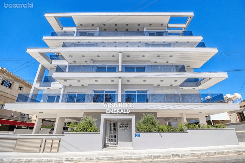 3-bedroom penthouse for sale: https://www.bazaraki.com/adv/5786820_3-bedroom-penthouse-for-sale (www.bazaraki.com)