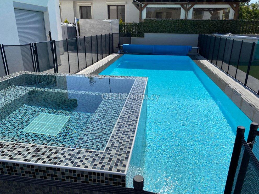 3 Bed House for rent in Parekklisia, Limassol: https://www.offer.com.cy/en/3-bed-house-for-rent-in-parekklisia-limassol/21-816227/ (www.offer.com.cy)