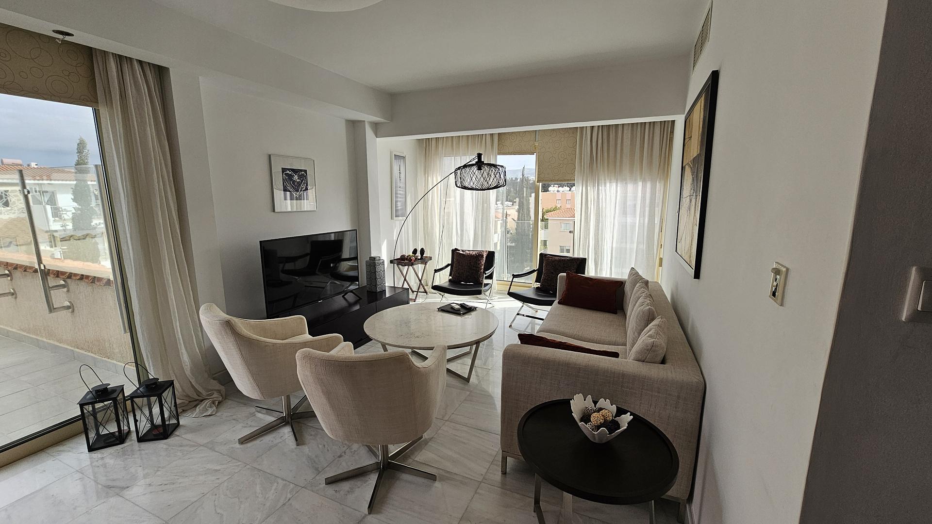 3-bedroom apartment in Paphos № 154000: https://dom.com.cy/en/catalog/sale/154000/ (dom.com.cy)