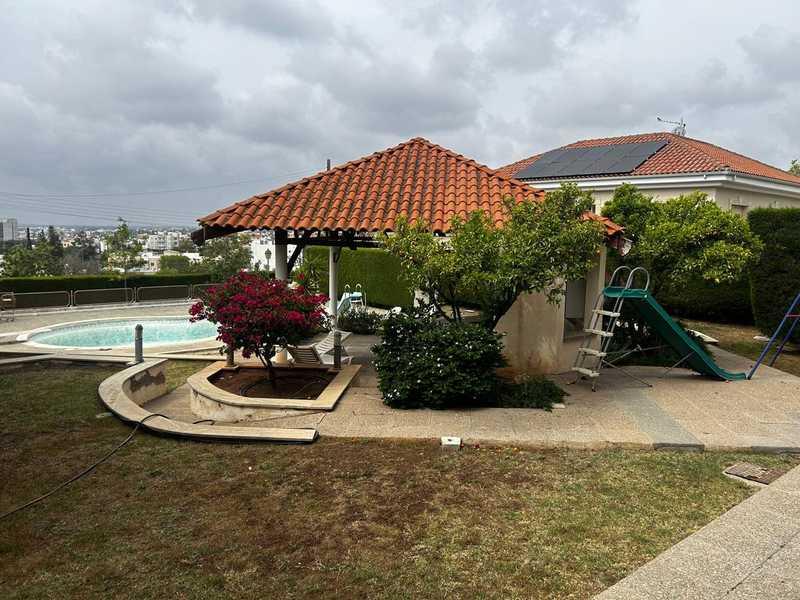 6-bedroom detached house for sale: https://www.bazaraki.com/adv/5797387_6-bedroom-detached-house-for-sale (www.bazaraki.com)