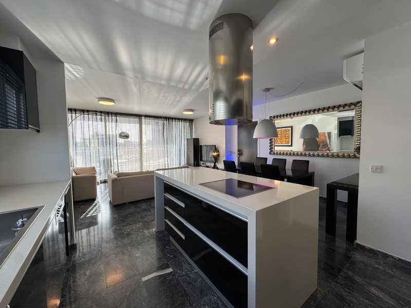 2-bedroom apartment to rent: https://www.bazaraki.com/adv/5797503_2-bedroom-apartment-to-rent (www.bazaraki.com)