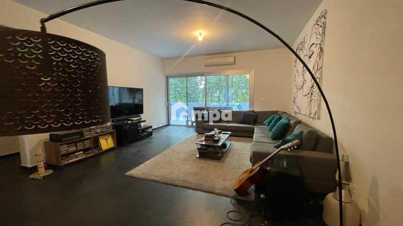 3-bedroom apartment to rent: https://www.bazaraki.com/adv/5786763_3-bedroom-apartment-to-rent (www.bazaraki.com)