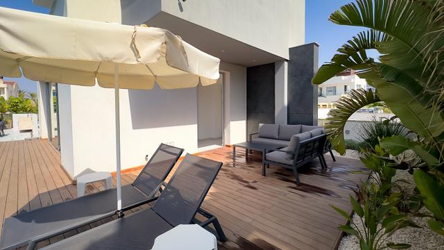 New 4-bedroom villa in Famagusta № 152556: https://dom.com.cy/en/catalog/sale/152556/ (dom.com.cy)