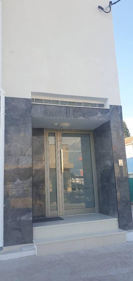 Διαμέρισμα: https://www.facebook.com/marketplace/item/2417817391907983 (www.facebook.com)