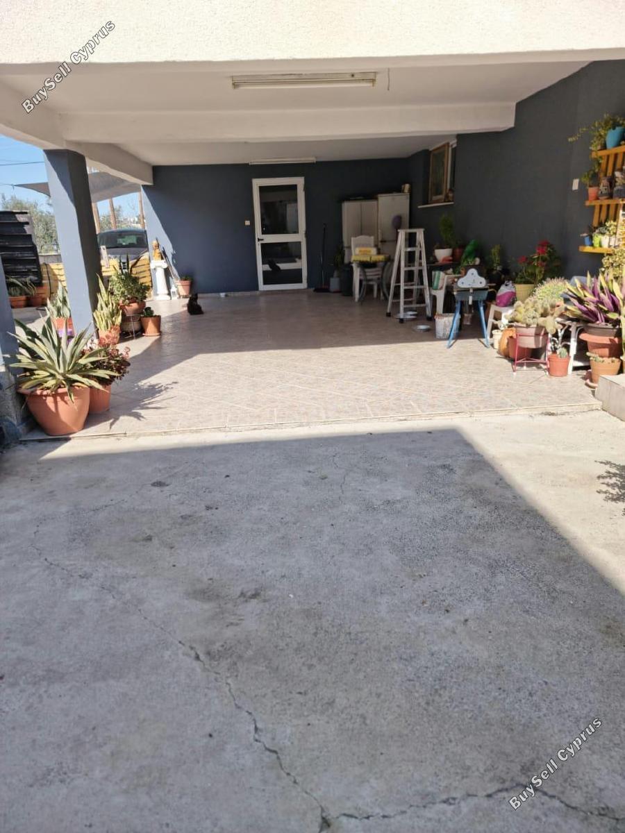 3 Bedroom Bungalow for sale in Aradippou, Larnaca: https://www.buysellcyprus.com/property-for-sale/larnaca/aradippou/3-bed-bungalow-for-sale-aradippou-larnaca-1795394.html (www.buysellcyprus.com)
