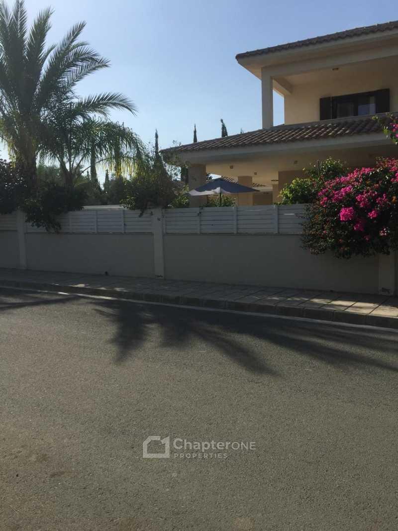 4-bedroom villa to rent: https://www.bazaraki.com/adv/5786597_4-bedroom-villa-to-rent (www.bazaraki.com)