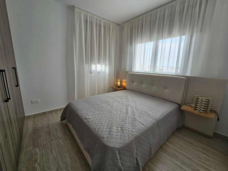 3-bedroom penthouse to rent: https://www.bazaraki.com/adv/5797134_3-bedroom-penthouse-to-rent (www.bazaraki.com)