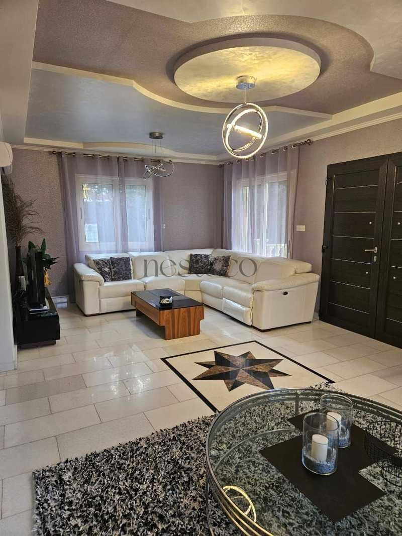 6-bedroom villa for sale: https://www.bazaraki.com/adv/5798373_6-bedroom-villa-for-sale (www.bazaraki.com)
