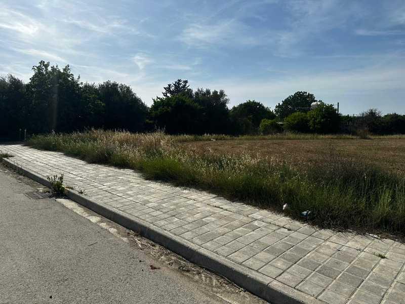 Residential land 545 m²: https://www.bazaraki.com/adv/5791122_residential-land-545-m2 (www.bazaraki.com)