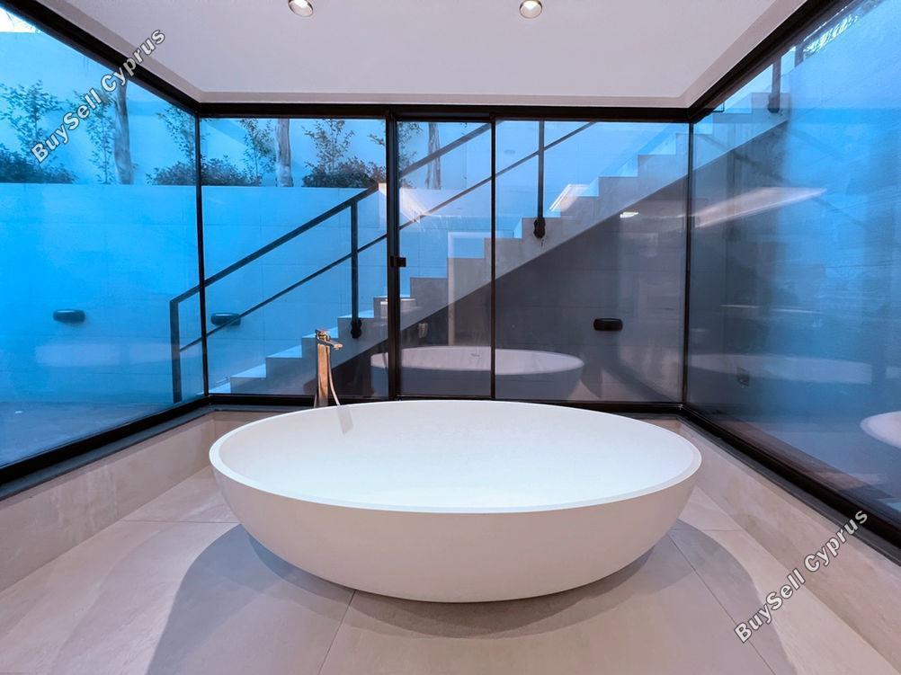 7 Bedroom Detached house for sale in Latsia, Nicosia: https://www.buysellcyprus.com/property-for-sale/nicosia/latsia/7-bed-detached-house-for-sale-latsia-nicosia-1801032.html (www.buysellcyprus.com)