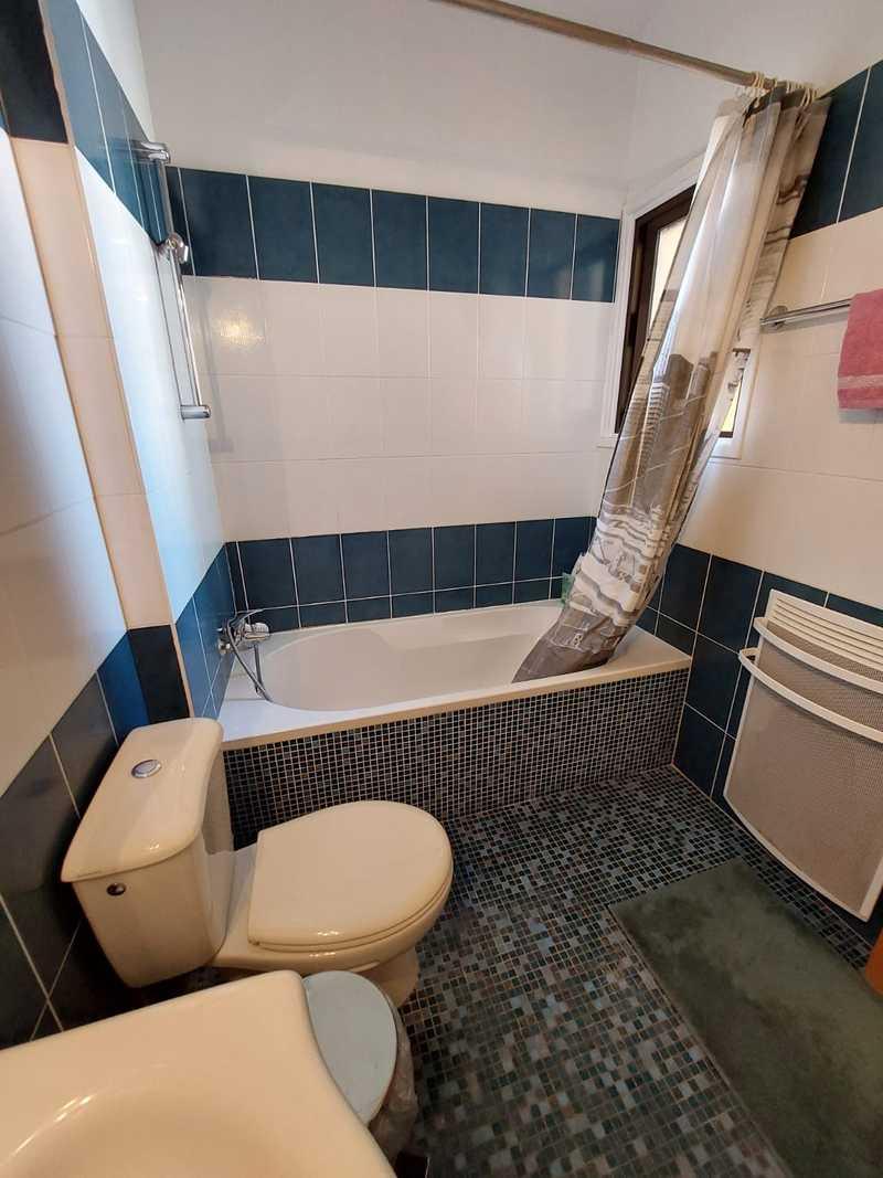 2-bedroom apartment to rent: https://www.bazaraki.com/adv/5795500_2-bedroom-apartment-to-rent (www.bazaraki.com)