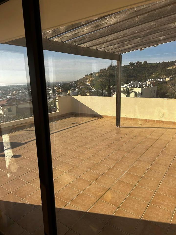 2 bedroom penthouse for sale in Oroklini panoramic view: https://www.facebook.com/marketplace/item/9903371776385449 (www.facebook.com)