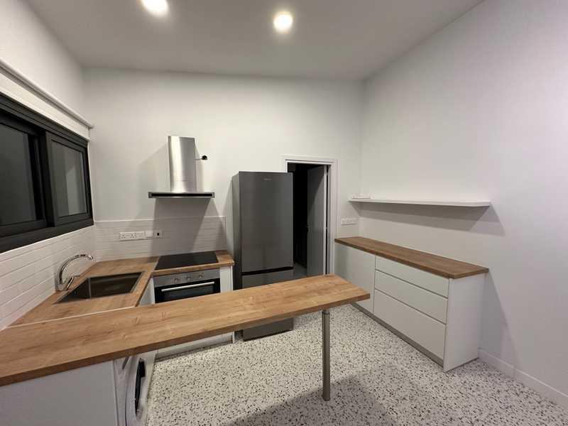 2-bedroom apartment to rent: https://www.bazaraki.com/adv/5767048_2-bedroom-apartment-to-rent (www.bazaraki.com)