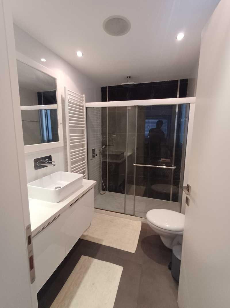 4-bedroom apartment to rent: https://www.bazaraki.com/adv/5795932_4-bedroom-apartment-to-rent (www.bazaraki.com)