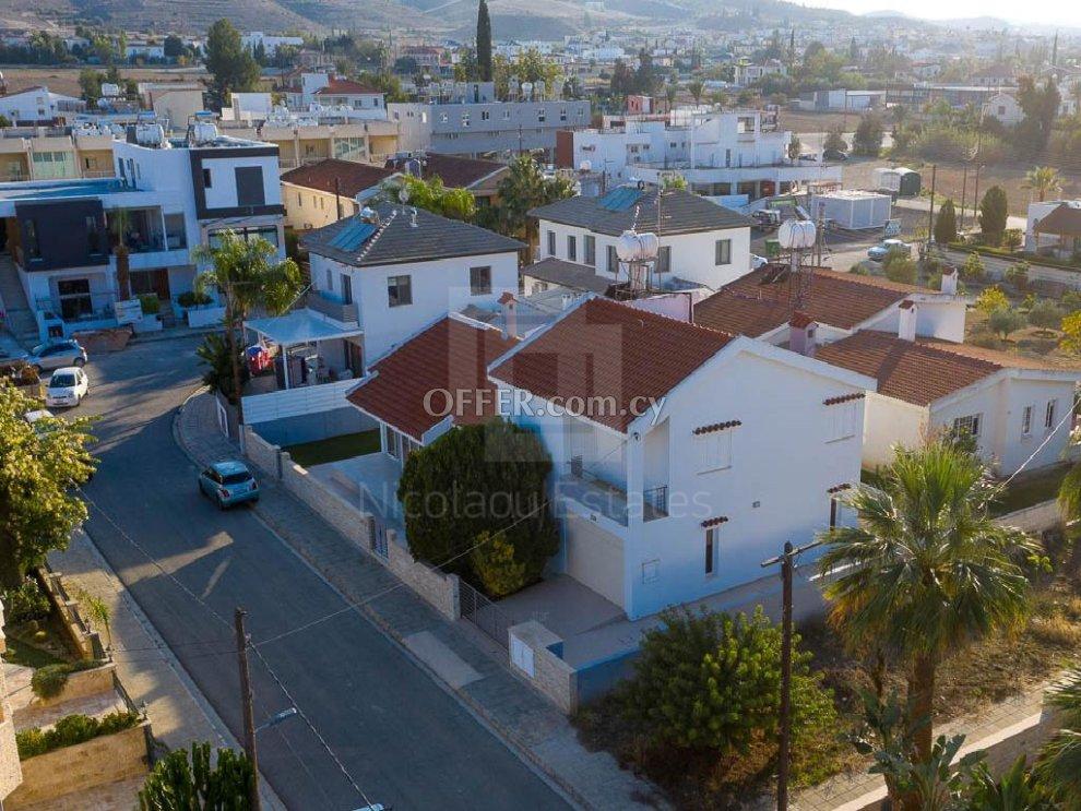 Three Bedroom House in Nisou Nicosia: https://www.offer.com.cy/en/three-bedroom-house-in-nisou-nicosia/21-713621/ (www.offer.com.cy)