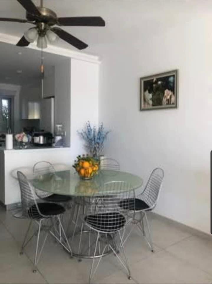 SEA VIEW TOWNHOUSE FOR RENT LONG TERM – JUST 5 MIN FROM PAPHOS CENTRAL!: https://www.facebook.com/marketplace/item/1600595913991272 (www.facebook.com)