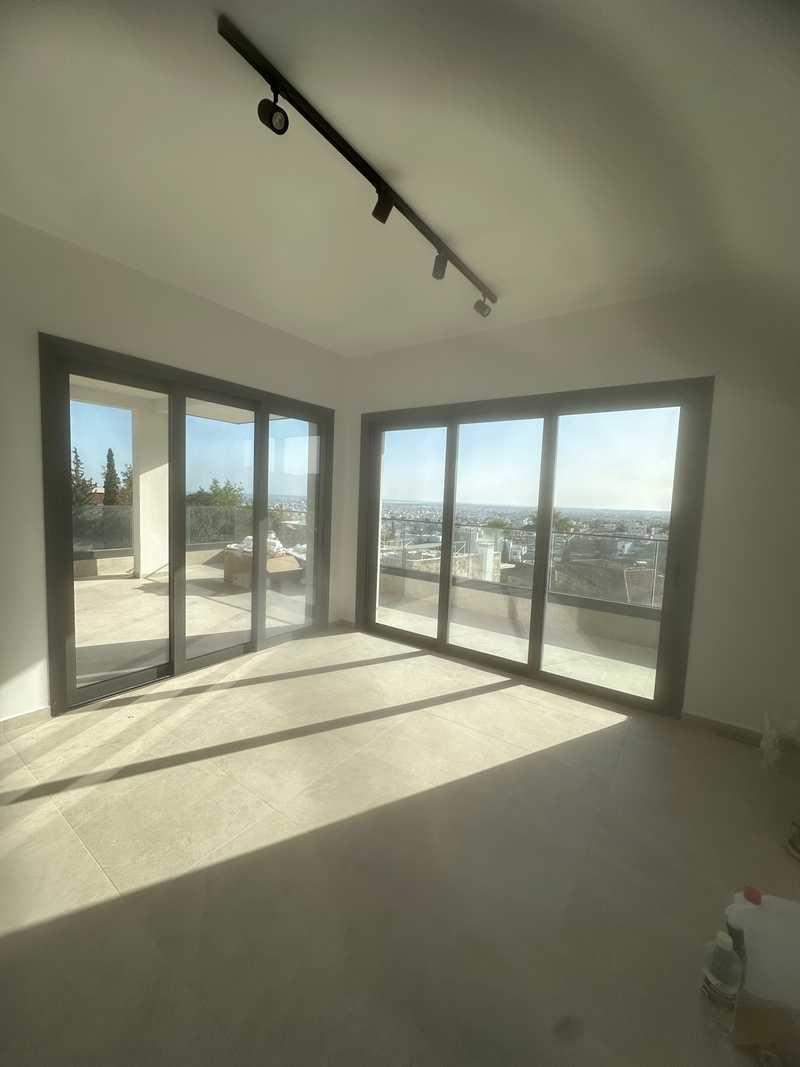 3-bedroom apartment to rent: https://www.bazaraki.com/adv/5793319_3-bedroom-apartment-to-rent (www.bazaraki.com)