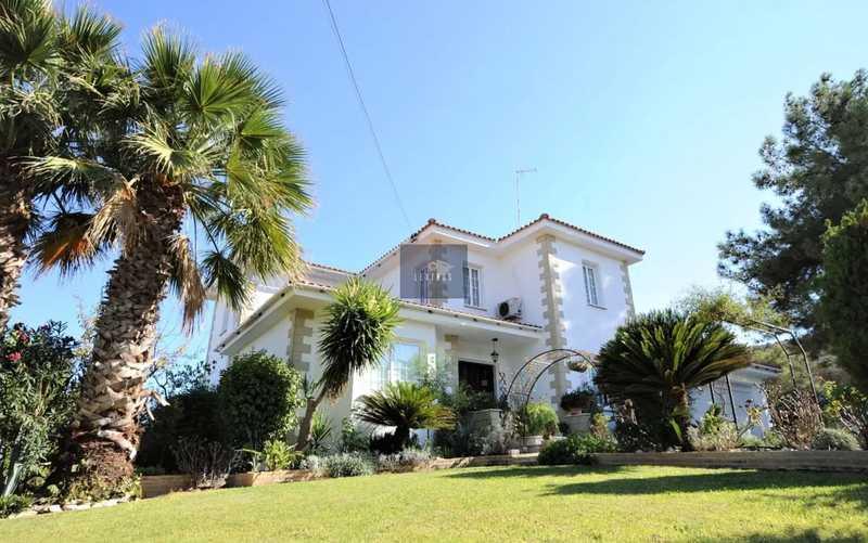 3-bedroom detached house for sale: https://www.bazaraki.com/adv/5791315_3-bedroom-detached-house-for-sale (www.bazaraki.com)