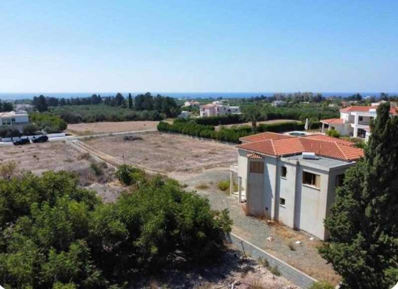 5-bedroom villa for sale: https://www.bazaraki.com/adv/5789297_5-bedroom-villa-for-sale (www.bazaraki.com)