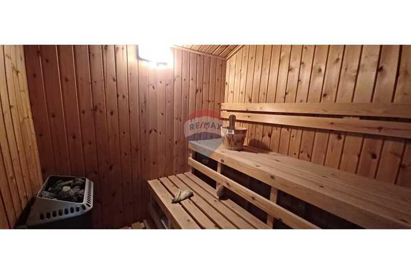 5-bedroom detached house for sale: https://www.bazaraki.com/adv/5798074_5-bedroom-detached-house-for-sale (www.bazaraki.com)