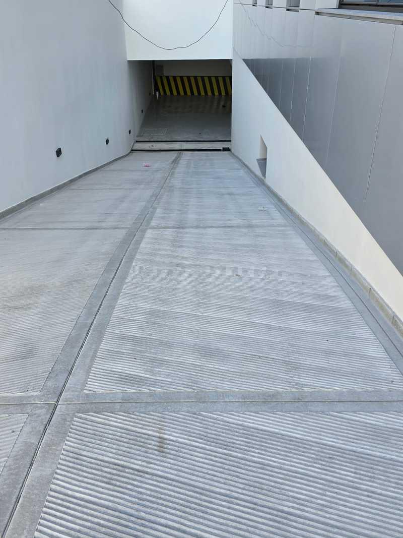 Brand new hightech and modern office 278sqm: https://www.bazaraki.com/adv/5799156_brand-new-hightech-and-modern-office-278sqm (www.bazaraki.com)