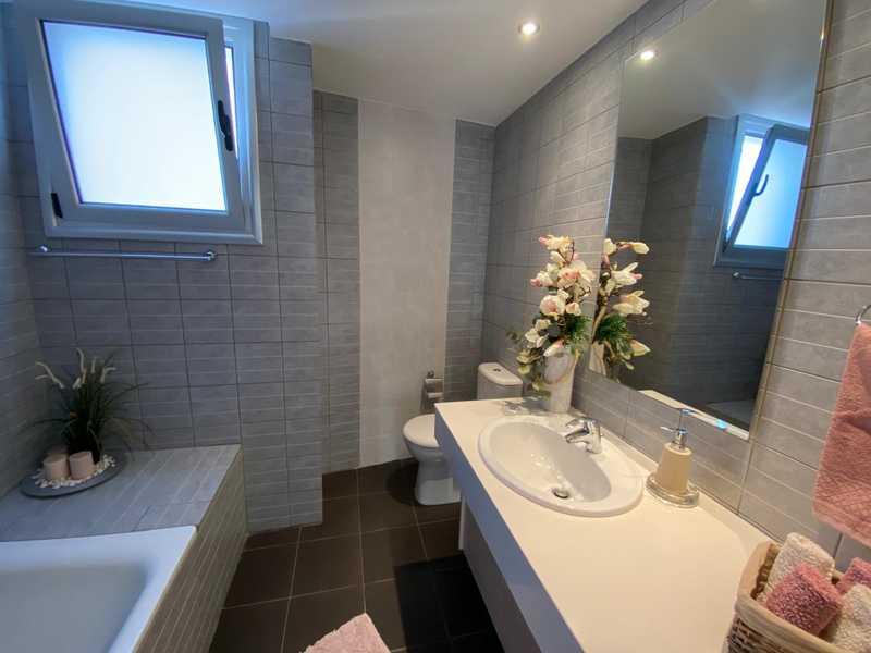 2-bedroom apartment to rent: https://www.bazaraki.com/adv/5797655_2-bedroom-apartment-to-rent (www.bazaraki.com)
