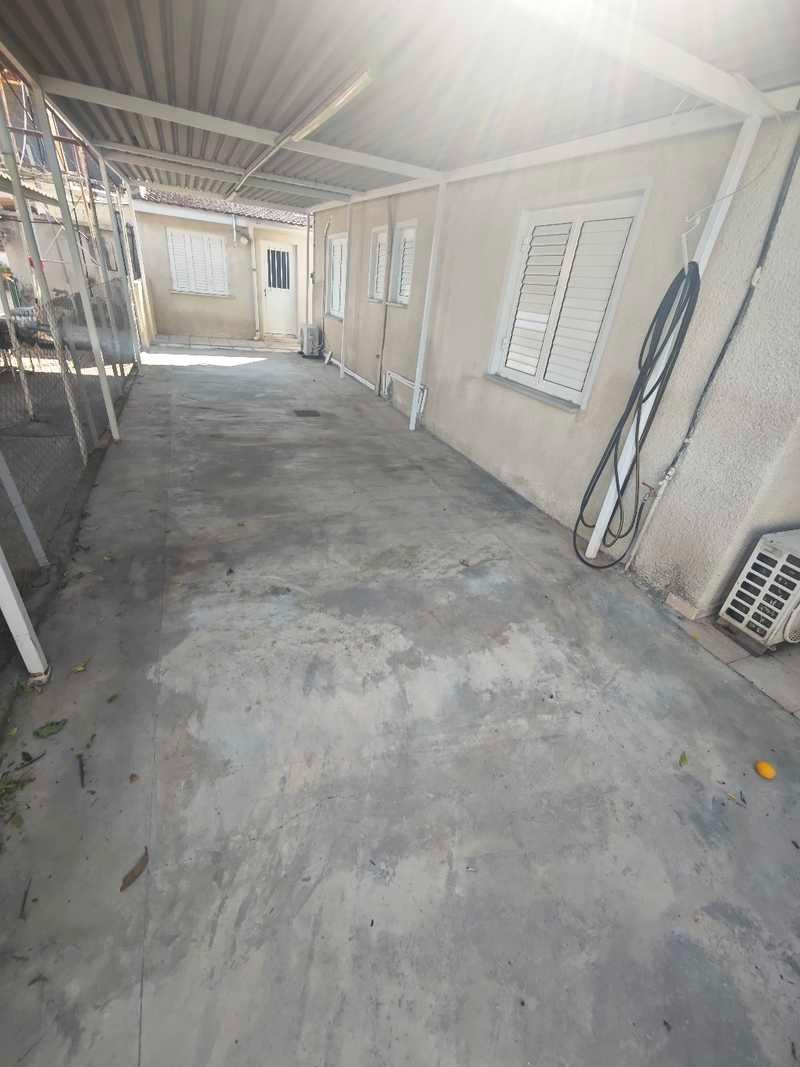 2-bedroom penthouse to rent: https://www.bazaraki.com/adv/5786262_2-bedroom-penthouse-to-rent (www.bazaraki.com)