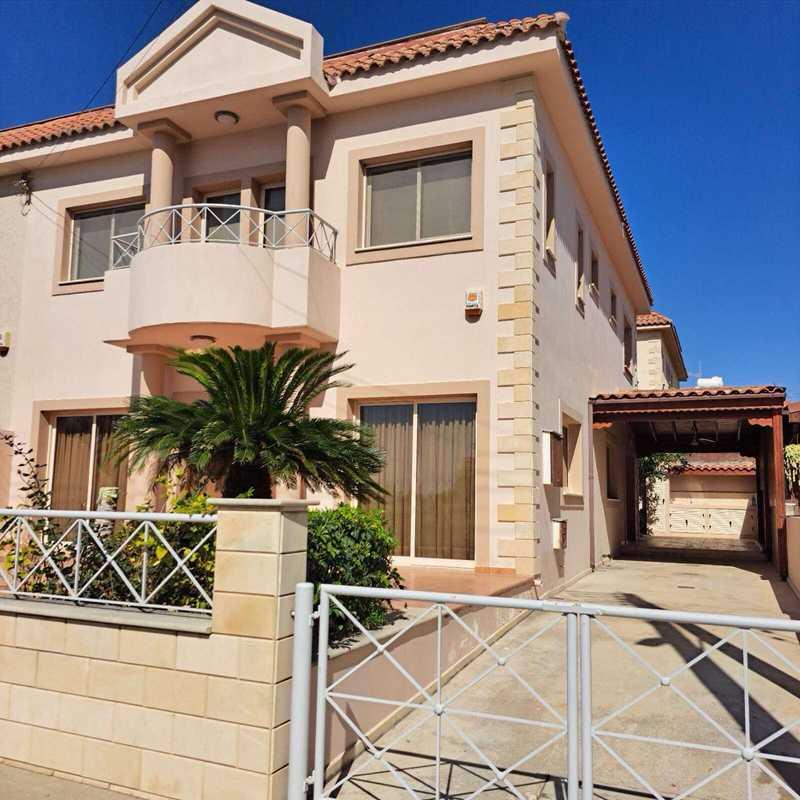 4-bedroom semi-detached to rent: https://www.bazaraki.com/adv/5791121_4-bedroom-semi-detached-to-rent (www.bazaraki.com)