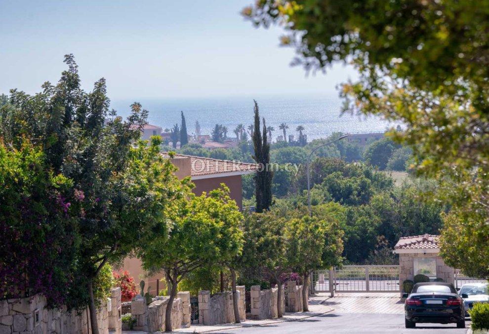 2 bed apartment for sale in Chloraka Pafos: https://www.offer.com.cy/en/2-bed-apartment-for-sale-in-chloraka-pafos/21-816851/ (www.offer.com.cy)