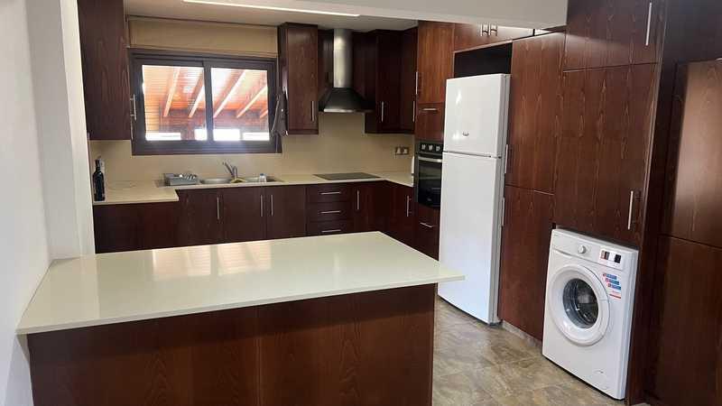 3-bedroom apartment to rent: https://www.bazaraki.com/adv/5796841_3-bedroom-apartment-to-rent (www.bazaraki.com)