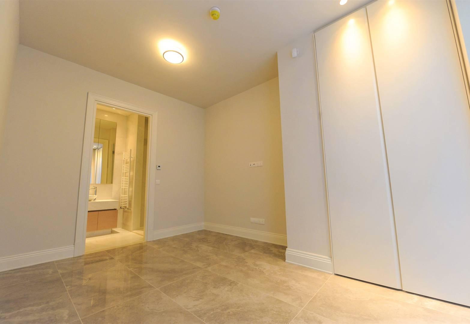 New 5-bedroom villa in Larnaca № 153380: https://dom.com.cy/en/catalog/sale/153380/ (dom.com.cy)