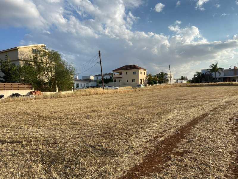 Residential land 577 m²: https://www.bazaraki.com/adv/5786350_residential-land-577-m2 (www.bazaraki.com)