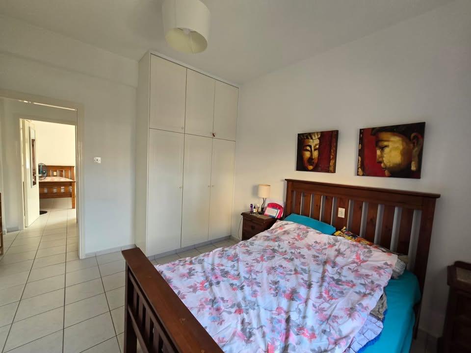 2 Beds 1 Bath Apartment/condo: https://www.facebook.com/marketplace/item/681639461328966 (www.facebook.com)