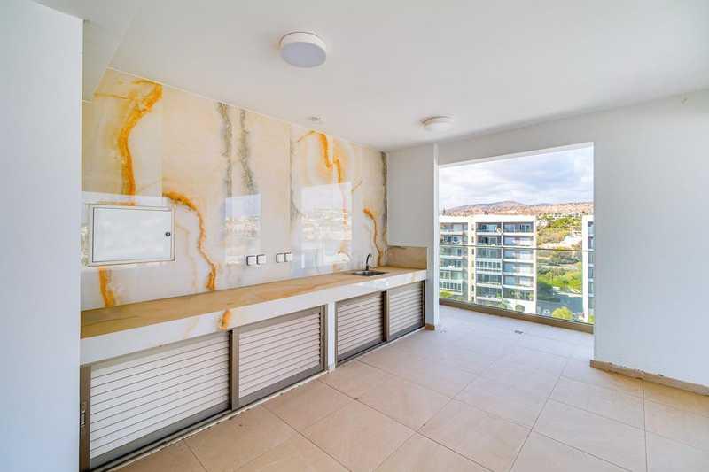 3-bedroom penthouse for sale: https://www.bazaraki.com/adv/5765607_3-bedroom-penthouse-for-sale (www.bazaraki.com)