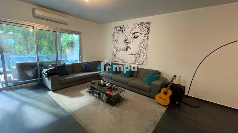 3-bedroom apartment to rent: https://www.bazaraki.com/adv/5786763_3-bedroom-apartment-to-rent (www.bazaraki.com)