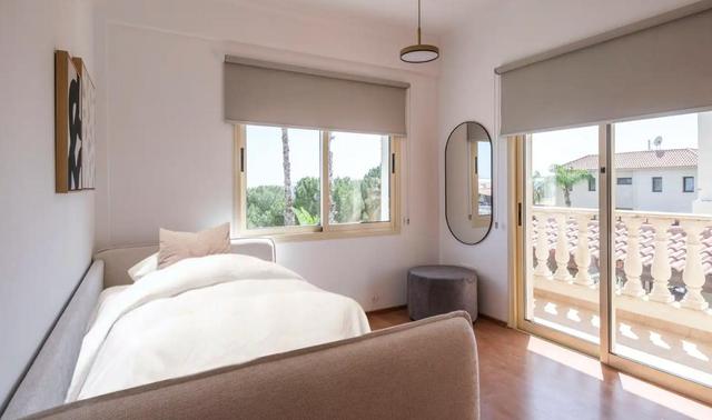 4-bedroom villa in Limassol №153448: https://dom.com.cy/en/catalog/rent/153448/ (dom.com.cy)