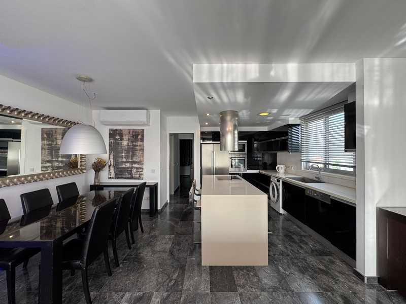 2-bedroom apartment to rent: https://www.bazaraki.com/adv/5797503_2-bedroom-apartment-to-rent (www.bazaraki.com)