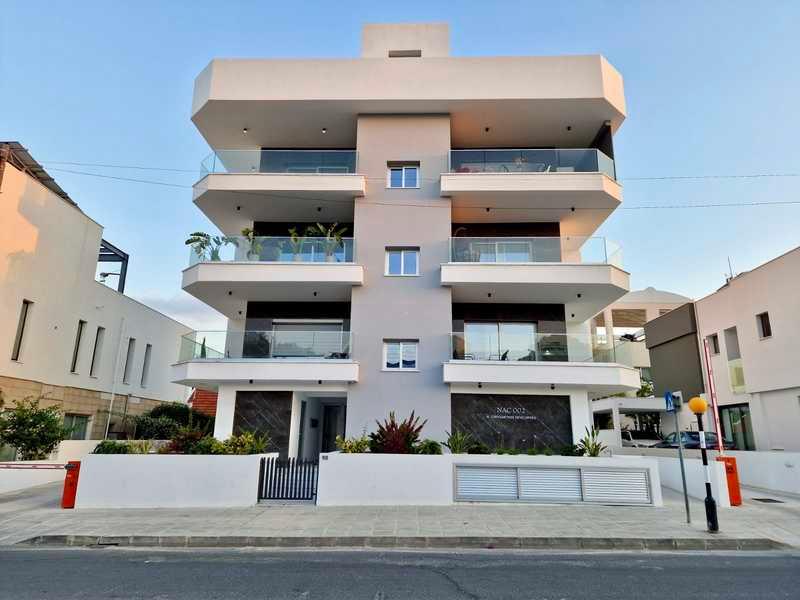2-bedroom apartment to rent: https://www.bazaraki.com/adv/5798600_2-bedroom-apartment-to-rent (www.bazaraki.com)