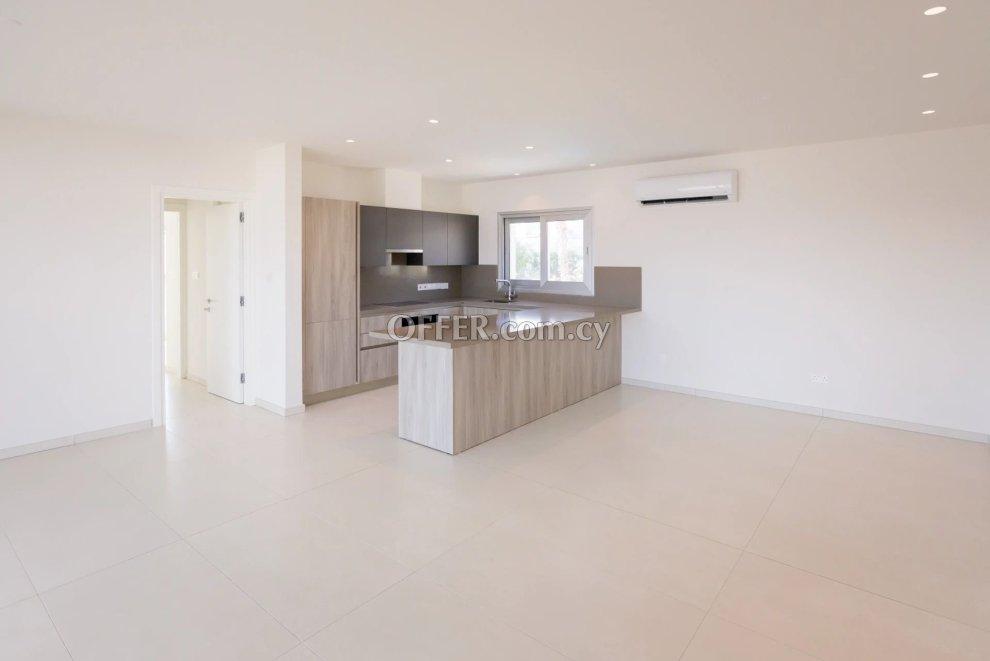 2 Bed Apartment for rent in Germasogeia, Limassol: https://www.offer.com.cy/en/2-bed-apartment-for-rent-in-germasogeia-limassol/21-816864/ (www.offer.com.cy)