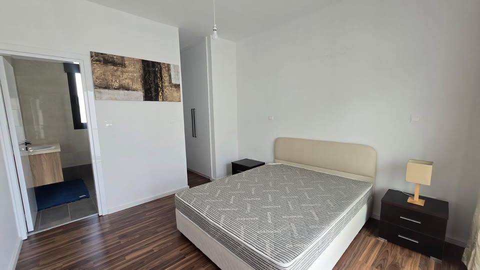 3 Beds 2.5 Baths House: https://www.facebook.com/marketplace/item/698778139256348 (www.facebook.com)