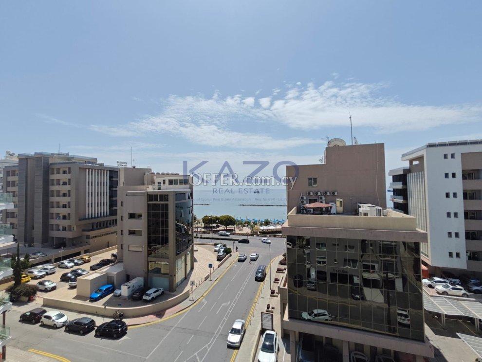 Stunning Penthouse Apartment with Sea View in Neapolis: https://www.offer.com.cy/en/stunning-penthouse-apartment-with-sea-view-in-neapolis/21-816786/ (www.offer.com.cy)