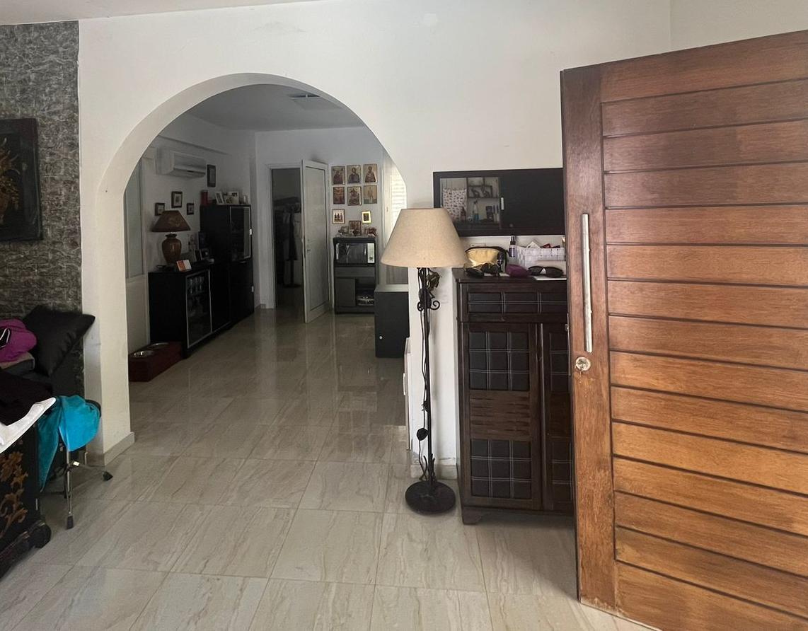 4-bedroom house in Paphos №153688: https://dom.com.cy/en/catalog/rent/153688/ (dom.com.cy)