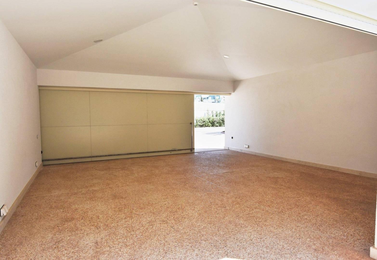 New 6-bedroom villa in Larnaca № 153391: https://dom.com.cy/en/catalog/sale/153391/ (dom.com.cy)